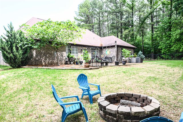 6437 INNISWOOD DR, Bartlett, TN 38135