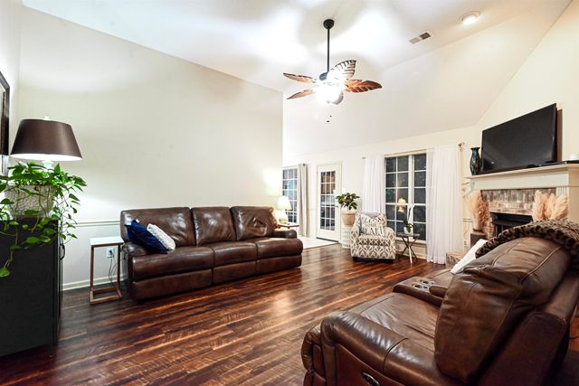 6437 INNISWOOD DR, Bartlett, TN 38135