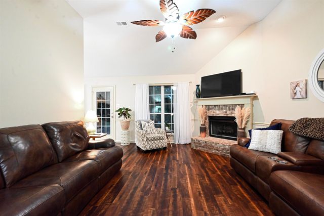 6437 INNISWOOD DR, Bartlett, TN 38135