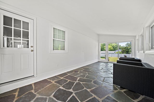 139 Washington Street, East Bridgewater, MA 02333