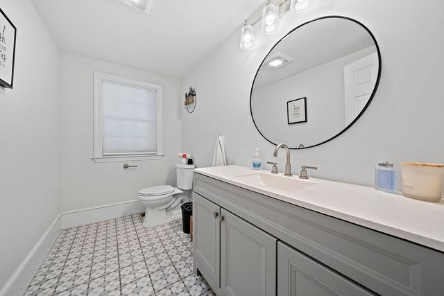 139 Washington Street, East Bridgewater, MA 02333