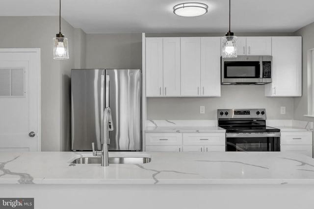 854 BRADHURST RD, Baltimore, MD 21212