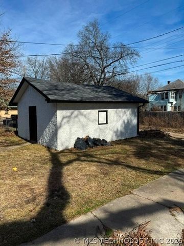 306 N 17th Street, Muskogee, OK 74401