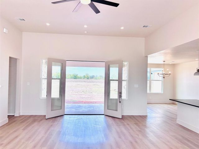 5024 Sophie Slansky Way, Sealy, TX 77474