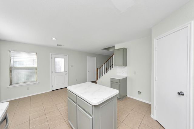 2610 Skyview Shadows Court, Houston, TX 77047