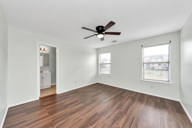 2610 Skyview Shadows Court, Houston, TX 77047