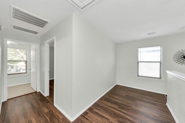 2610 Skyview Shadows Court, Houston, TX 77047