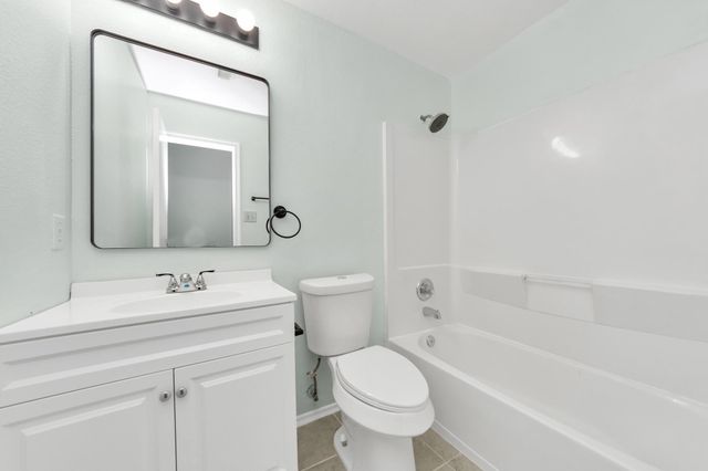 2610 Skyview Shadows Court, Houston, TX 77047