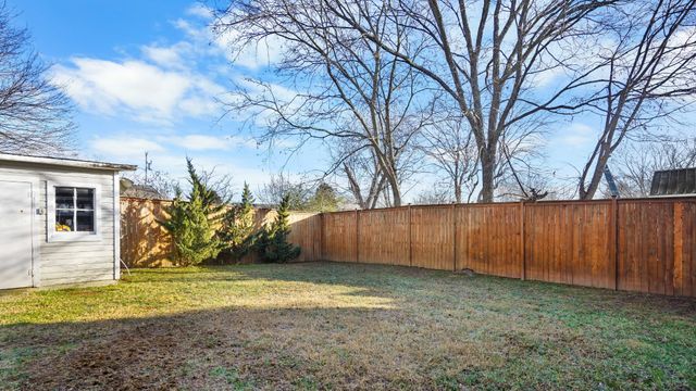 307 Avondale Dr, Franklin, TN 37064