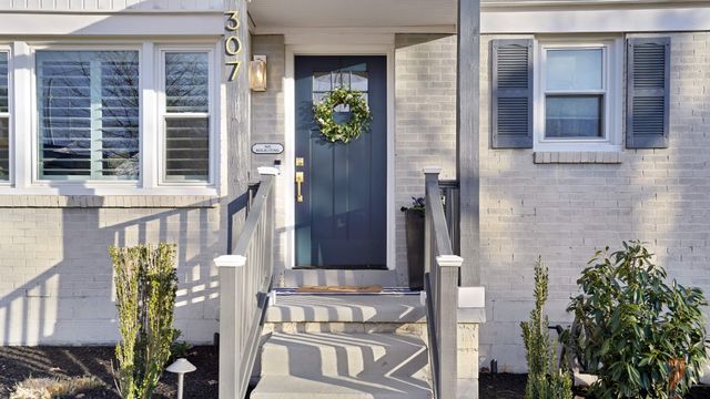 307 Avondale Dr, Franklin, TN 37064