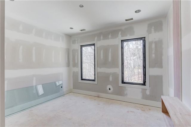 806 Riverside Road, Sugar Hill, GA 30518