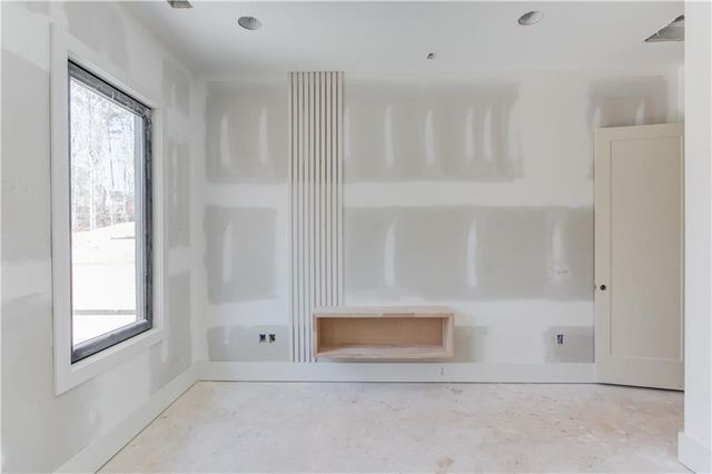 806 Riverside Road, Sugar Hill, GA 30518