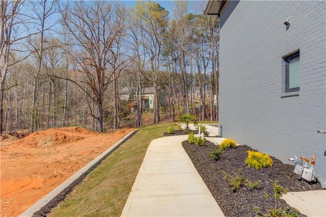 806 Riverside Road, Sugar Hill, GA 30518