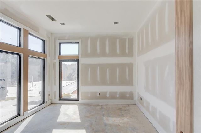 806 Riverside Road, Sugar Hill, GA 30518