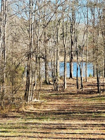 622 Lake Varner Drive, Covington, GA 30014