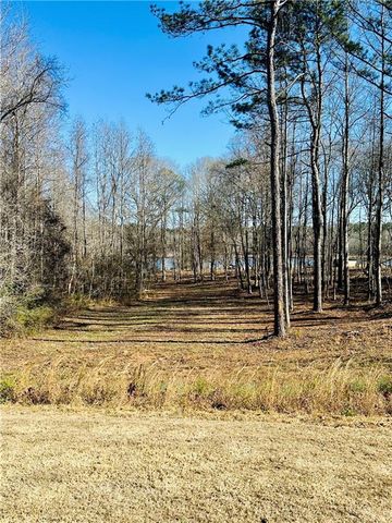 622 Lake Varner Drive, Covington, GA 30014