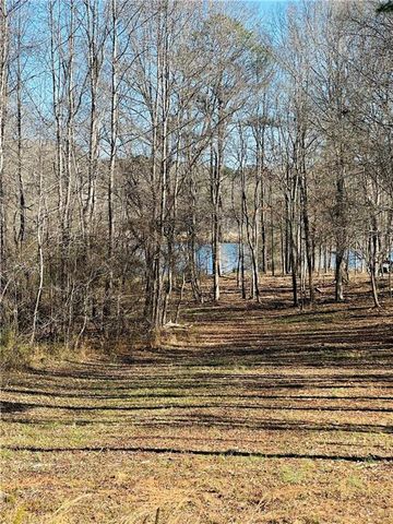 622 Lake Varner Drive, Covington, GA 30014