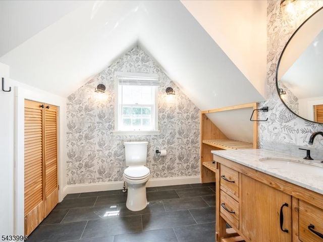 190 Passaic Ave, Roseland Boro, NJ 07068