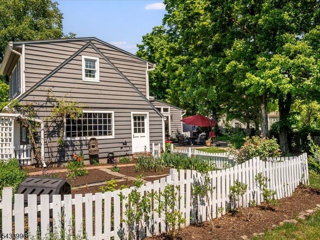 190 Passaic Ave, Roseland Boro, NJ 07068