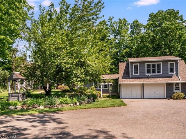 190 Passaic Ave, Roseland Boro, NJ 07068