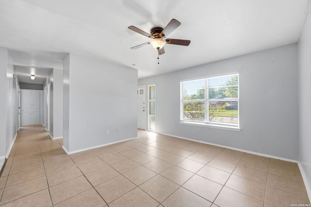 701 Aviation Ave, Schertz, TX 78154