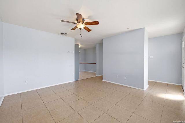 701 Aviation Ave, Schertz, TX 78154