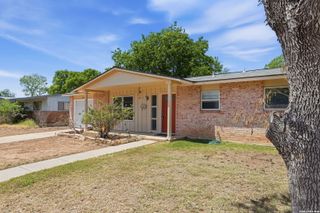 701 Aviation Ave, Schertz, TX 78154