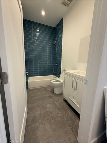 5501 Crebs, Tarzana, CA 91356