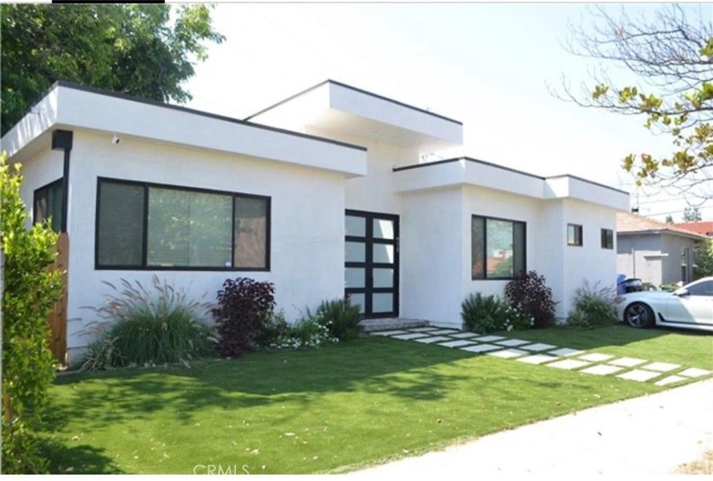 5501 Crebs, Tarzana, CA 91356