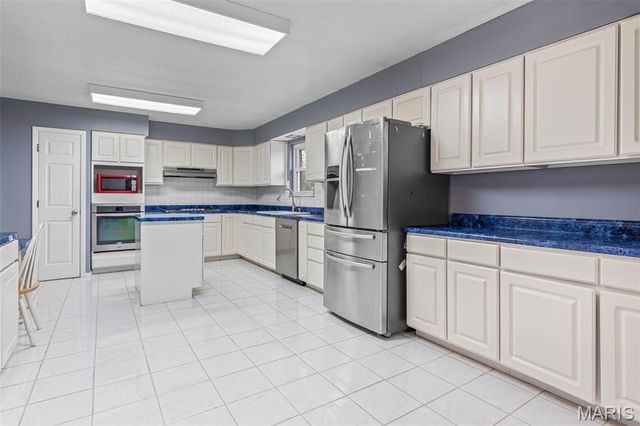 2721 Cindy Drive, Imperial, MO 63052