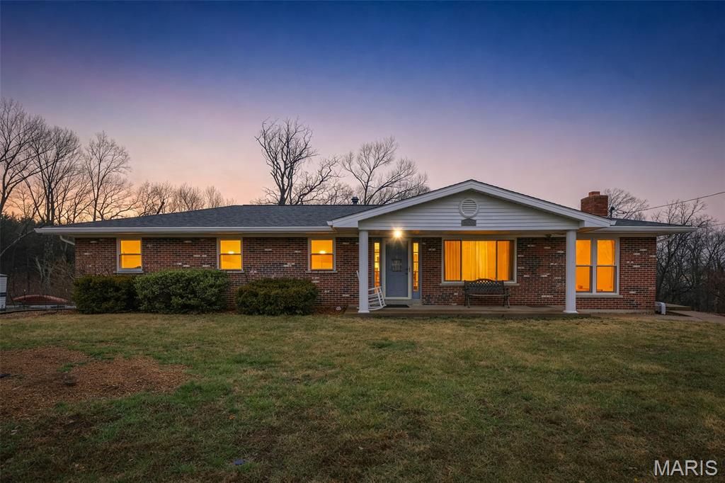 2721 Cindy Drive, Imperial, MO 63052