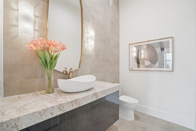 60 Cardona, Westlake, TX 76262