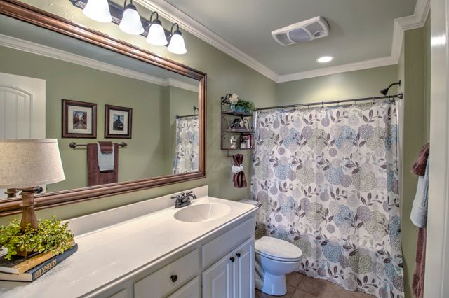 112 Sequoya Drive, Gainesville, TX 76240