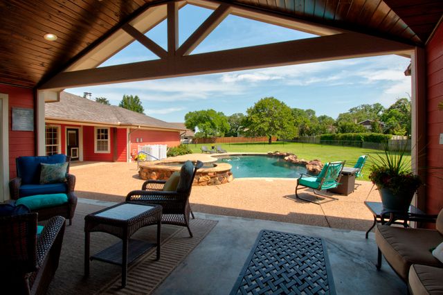 112 Sequoya Drive, Gainesville, TX 76240