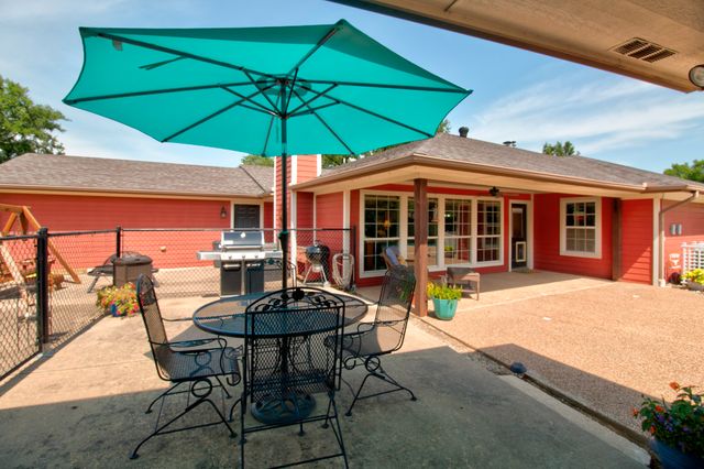 112 Sequoya Drive, Gainesville, TX 76240