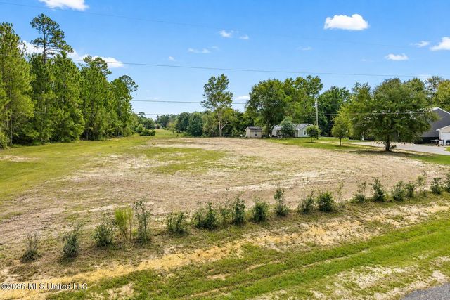 Twin Lakes Drive, Saucier, MS 39574