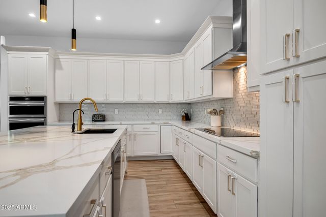 7403 W PORT AU PRINCE Lane, Peoria, AZ 85381