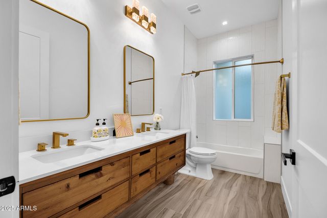 7403 W PORT AU PRINCE Lane, Peoria, AZ 85381