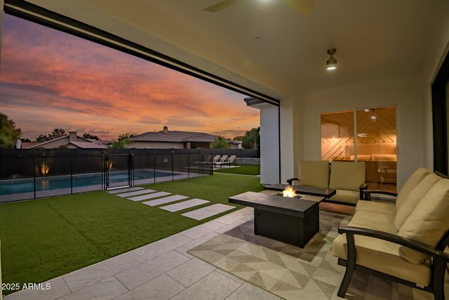 7403 W PORT AU PRINCE Lane, Peoria, AZ 85381