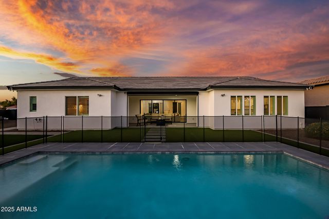 7403 W PORT AU PRINCE Lane, Peoria, AZ 85381