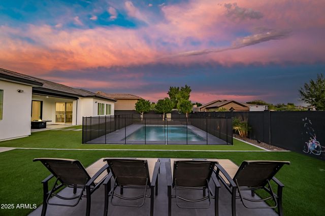 7403 W PORT AU PRINCE Lane, Peoria, AZ 85381