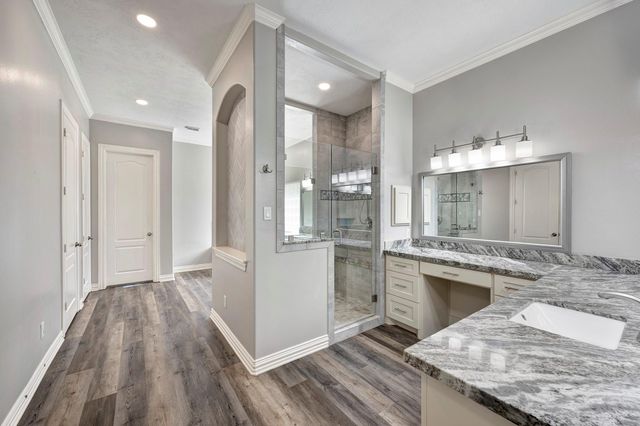 21623 Country Club Green Drive, Tomball, TX 77375