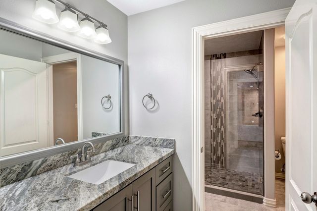 21623 Country Club Green Drive, Tomball, TX 77375