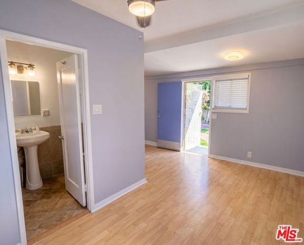 319 N Gertruda Avenue, Redondo Beach, CA 90277