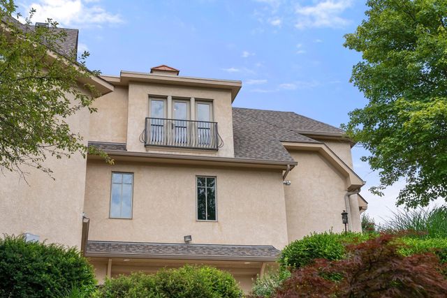 912 Matthews Brook Lane, Powell, OH 43065