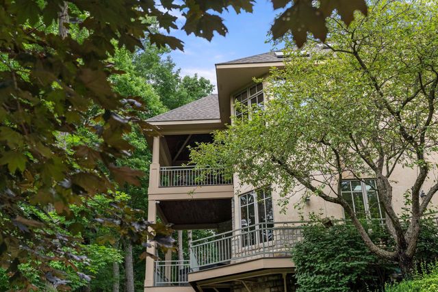 912 Matthews Brook Lane, Powell, OH 43065
