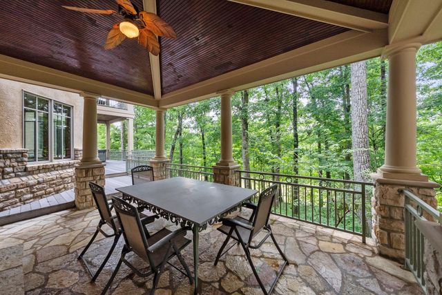 912 Matthews Brook Lane, Powell, OH 43065