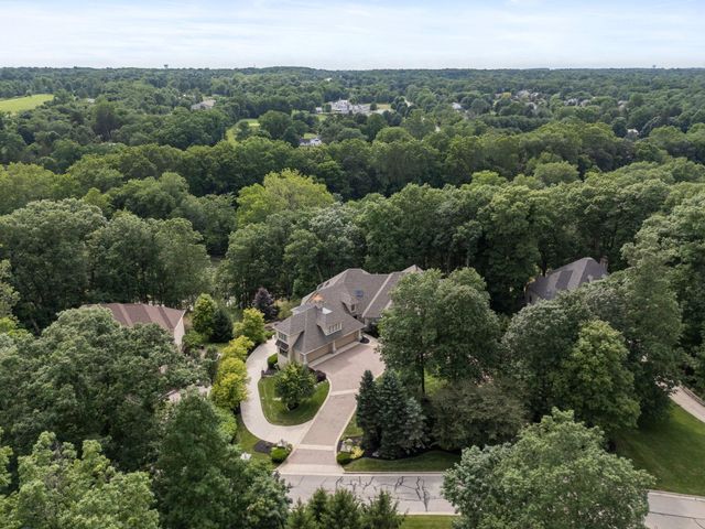 912 Matthews Brook Lane, Powell, OH 43065