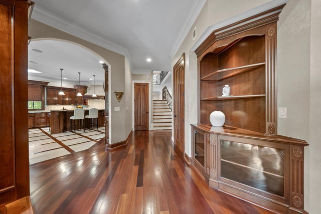 912 Matthews Brook Lane, Powell, OH 43065