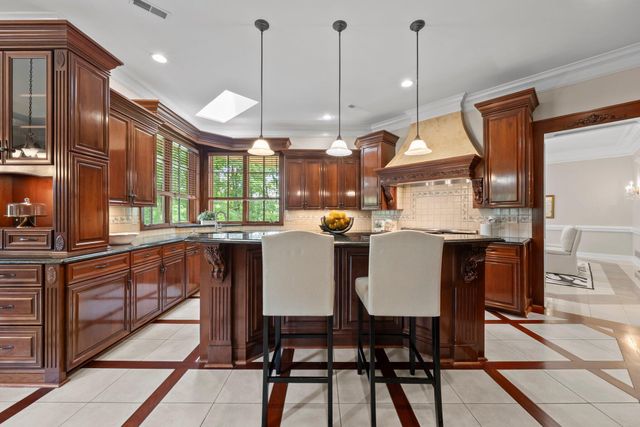 912 Matthews Brook Lane, Powell, OH 43065